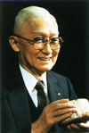 湯木貞一