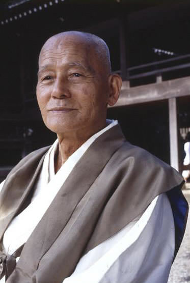 笠智衆