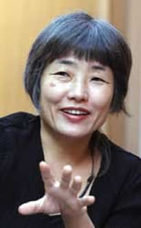 坂東眞砂子
