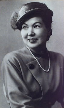 石垣綾子