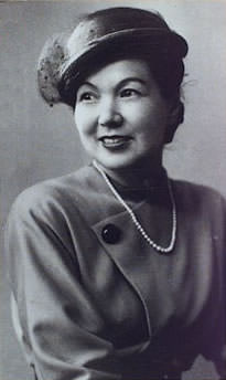 石垣綾子