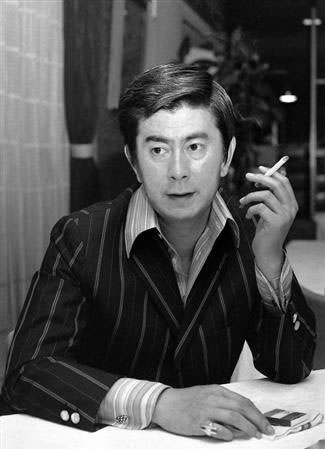 宇津井健（1972年撮影、40歳ごろ）