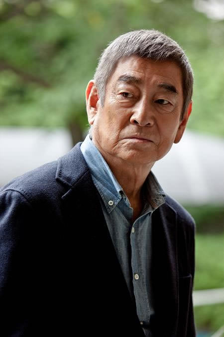 高倉健
