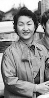 坂野惇子（一番左）らファミリア創業者たち
