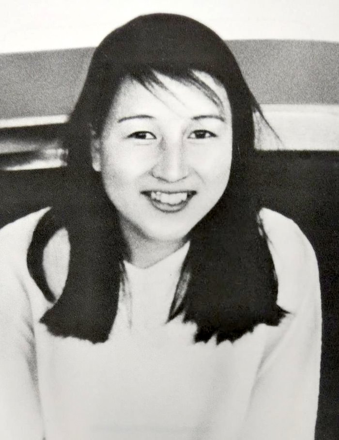 高野悦子