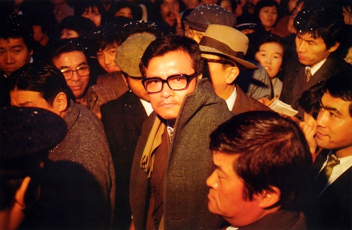 西口彰事件を題材にした映画『復讐するは我にあり』のワンシーン（主演・緒形拳、監督・今村昌平、原作・佐木隆三）