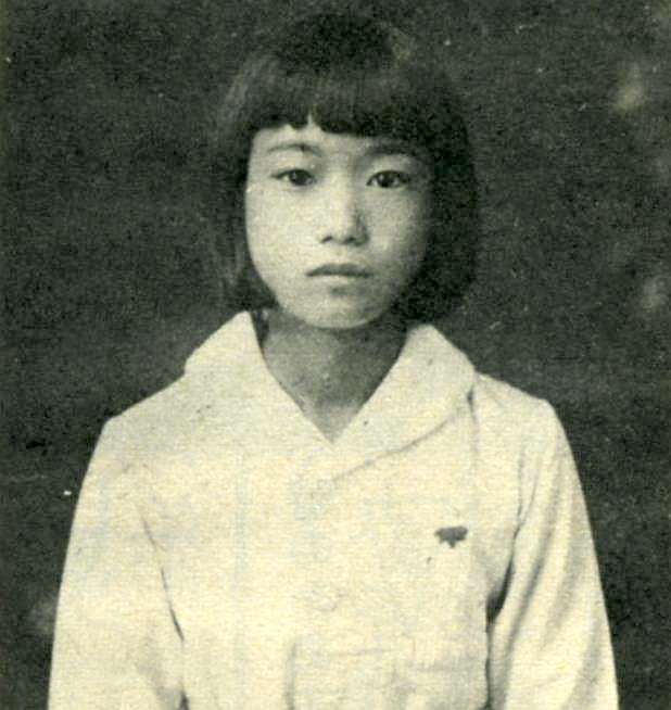 向田邦子（香川県高松市の小学校卒業時）