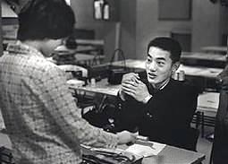 一ノ瀬泰造の若い頃（19歳ごろ、日本大学芸術学部のサークルにて）