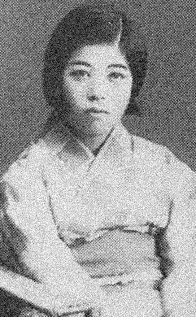小山初代の若い頃（20歳ごろ。１９３２年撮影）