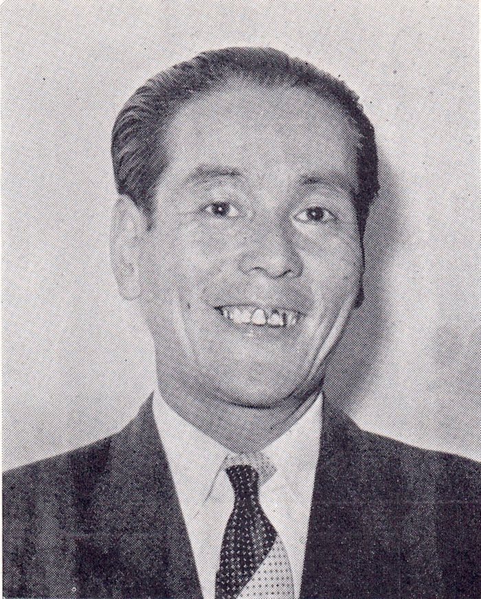 江戸家猫八 (3代目)の若い頃（34歳ごろ）