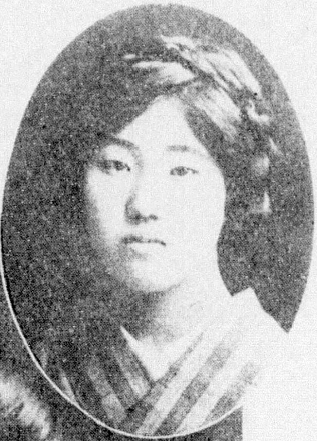 川路歌子（佐藤春夫の同棲相手）