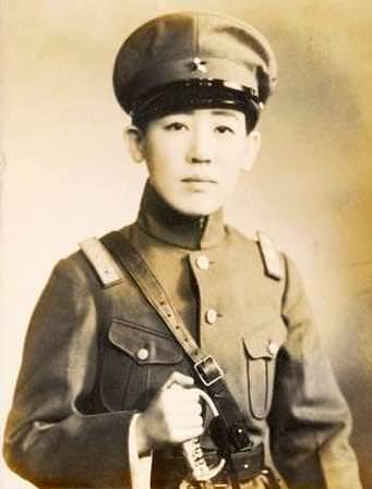 川島芳子（満洲国陸軍上将の軍服）