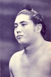 大鵬幸喜の若い頃（20歳ごろ。1961年5月場所）