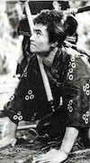 緒形拳の若い頃（28歳ごろ。『週刊明星』1965年1月17日号より）