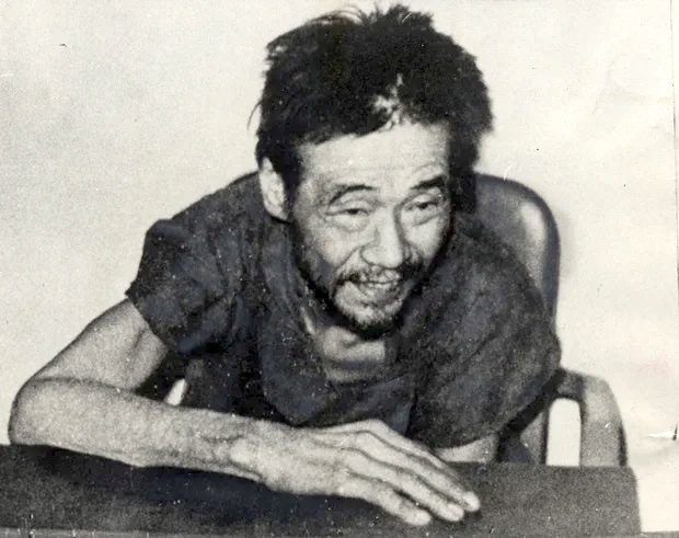 横井庄一（発見直後）