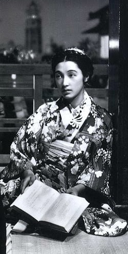 高峰三枝子の若い頃