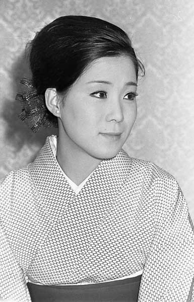 島倉千代子の若い頃（30歳）