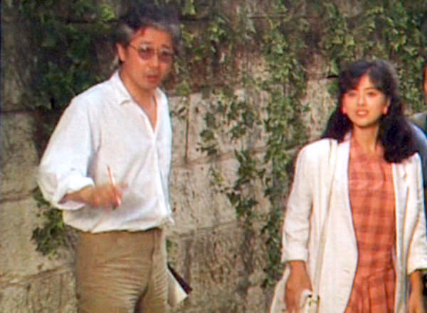 澤井信一郎監督と薬師丸ひろ子の若い頃（『Wの悲劇』撮影時）