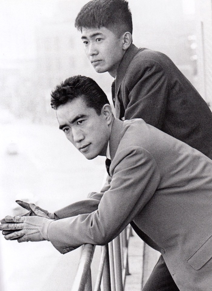 石原慎太郎と三島由紀夫（若い頃）